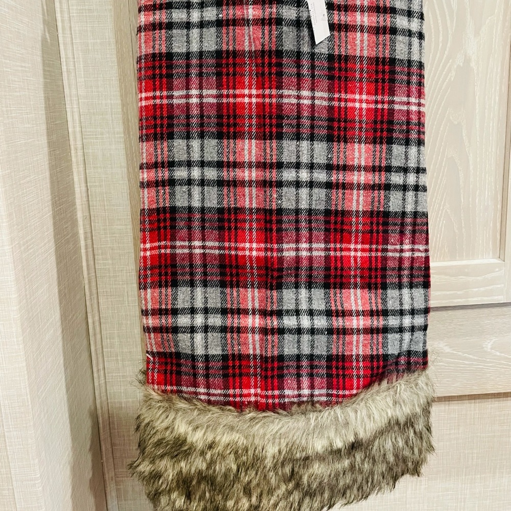 🆕Season’s Designs Tree Skirt-NWT